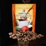 Lingzhi Black Coffe no tiene aditivos de azúcar, sin embargo, logra mantener su audaz sabor y rico aroma a café.