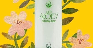 pomo con una fórmula para el cuidado de la piel.