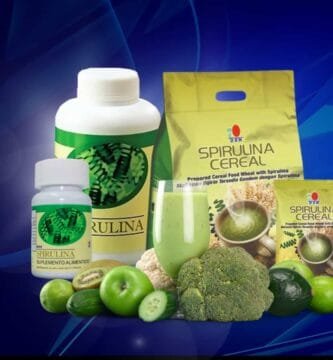 Spirulina cereal sobre y paquete sellado con tabletas e Spirulina de 120 y la de 500