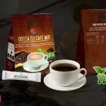Ootea Eu Café Mix paquete sellado con una taza de café